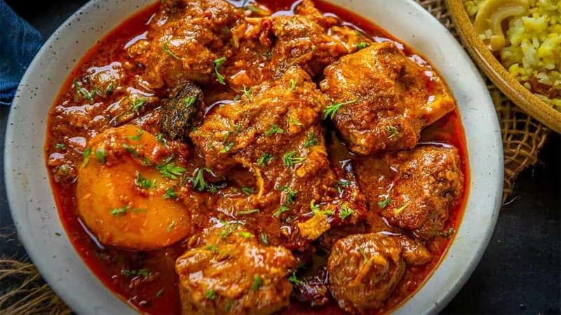 পূজায় ঘরেই তৈরি করুন দারুন স্বাদের মাটন কারি