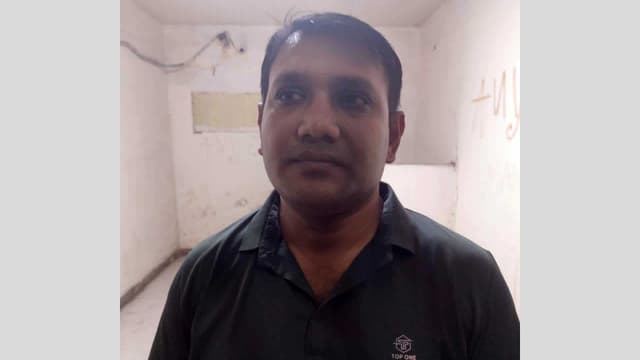 মোহাম্মদপুরে কার্যক্রম নিষিদ্ধ আওয়ামী লীগ নেতা গ্রেফতার