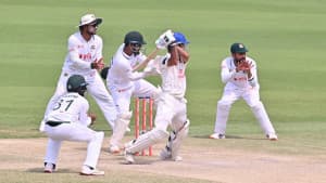 অবিশ্বাস্য প্রতিরোধ আফগানিস্তানের, হারের সমান ড্র বাংলাদেশের ছবিতে অবিশ্বাস্য প্রতিরোধ আফগানিস্তানের, হারের সমান ড্র বাংলাদেশের সংক্রান্ত দৃশ্য