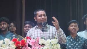 সরকার বিধবা কার্ড দিলে এমপির বউ সবার আগে নেবে: হাসনাত ছবিতে সরকার বিধবা কার্ড দিলে এমপির বউ সবার আগে নেবে: হাসনাত সংক্রান্ত দৃশ্য