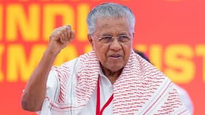 কেরালার সাবেক মুখ্যমন্ত্রী পিনারাই বিজয়ন আটক ছবিতে কেরালার সাবেক মুখ্যমন্ত্রী পিনারাই বিজয়ন আটক সংক্রান্ত দৃশ্য