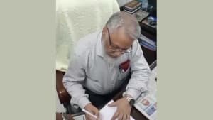উপাচার্যকে পদত্যাগে বাধ্য করার ঘটনায় আরও ২ জন গ্রেফতার ছবিতে উপাচার্যকে পদত্যাগে বাধ্য করার ঘটনায় আরও ২ জন গ্রেফতার সংক্রান্ত দৃশ্য