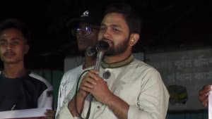 আমরা ভারতের বিরুদ্ধে নই, আধিপত্যের বিরুদ্ধে: ইনকিলাব মঞ্চের আহ্বায়ক ছবিতে আমরা ভারতের বিরুদ্ধে নই, আধিপত্যের বিরুদ্ধে: ইনকিলাব মঞ্চের আহ্বায়ক সংক্রান্ত দৃশ্য