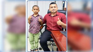 ভেলোরে মেলেনি সঠিক সমাধান, বাংলাদেশে নতুন চিকিৎসাপদ্ধতিতে ব্রেইন টিউমারের সফল অস্ত্রোপচার ছবিতে ভেলোরে মেলেনি সঠিক সমাধান, বাংলাদেশে নতুন চিকিৎসাপদ্ধতিতে ব্রেইন টিউমারের সফল অস্ত্রোপচার সংক্রান্ত দৃশ্য
