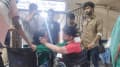 ‘আর ১০ মিনিট সময় পেলে আমার স্ত্রীও নামতে পারত’ ছবিতে ‘আর ১০ মিনিট সময় পেলে আমার স্ত্রীও নামতে পারত’ সংক্রান্ত দৃশ্য