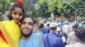 বাড়ির আঙিনায় শায়িত বাবা-মেয়ে, মৃত্যুর খবর জানেন না হাসপাতালে ভর্তি মা-ছেলে ছবিতে বাড়ির আঙিনায় শায়িত বাবা-মেয়ে, মৃত্যুর খবর জানেন না হাসপাতালে ভর্তি মা-ছেলে সংক্রান্ত দৃশ্য