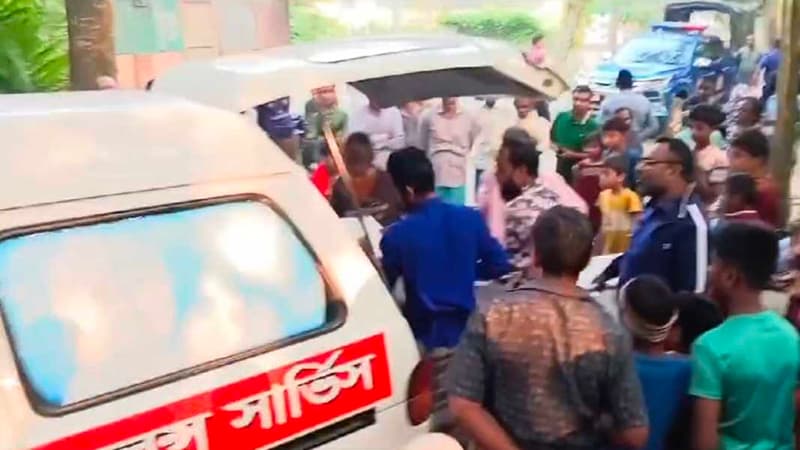 কুড়িগ্রামে বৃদ্ধকে কুপিয়ে হত্যার অভিযোগ কুড়িগ্রামে বৃদ্ধকে কুপিয়ে হত্যার অভিযোগ