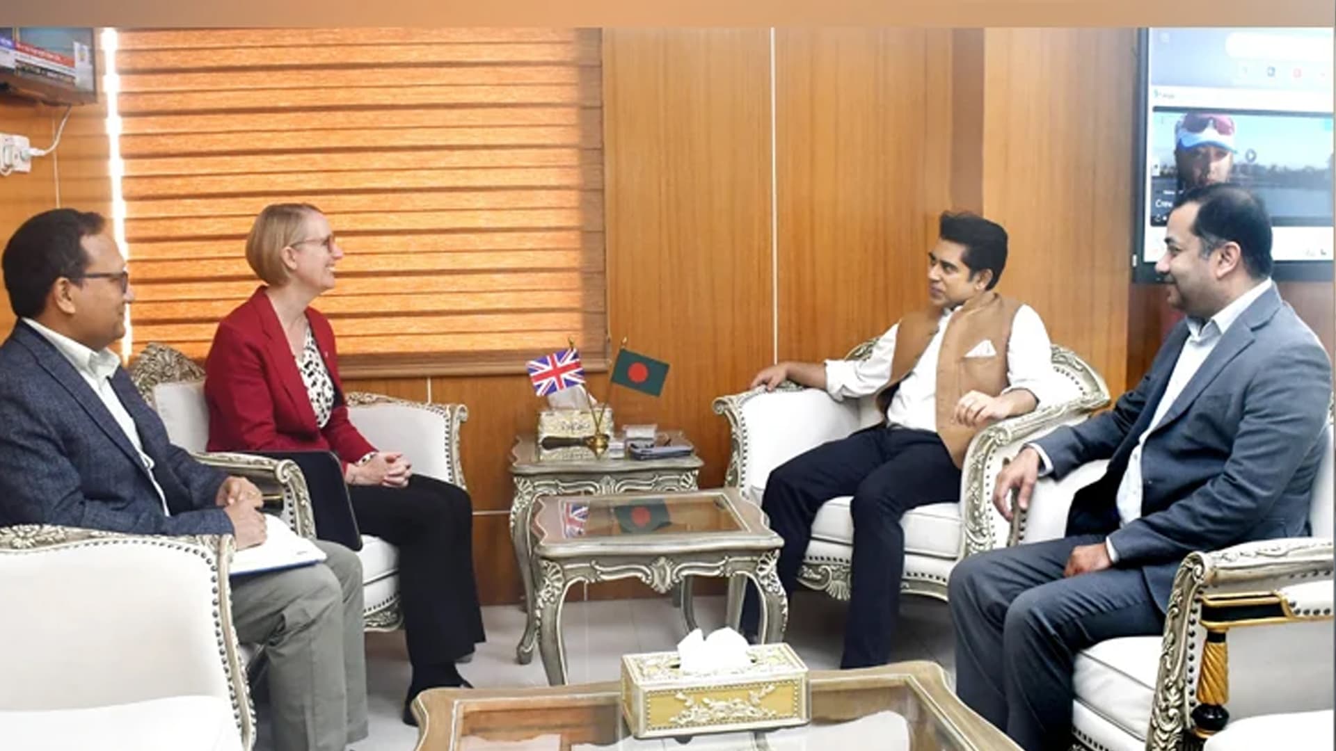গণমাধ্যমের স্বাধীনতা নিশ্চিত করতে সরকার বদ্ধপরিকর : তথ্যমন্ত্রী গণমাধ্যমের স্বাধীনতা নিশ্চিত করতে সরকার বদ্ধপরিকর : তথ্যমন্ত্রী