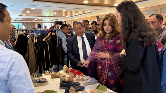 স্পেন-বাংলাদেশ এক্সপোতে বাণিজ্য ও বিনিয়োগের সম্ভাবনা তুলে ধরলেন পররাষ্ট্র প্রতিমন্ত্রী স্পেন-বাংলাদেশ এক্সপোতে বাণিজ্য ও বিনিয়োগের সম্ভাবনা তুলে ধরলেন পররাষ্ট্র প্রতিমন্ত্রী