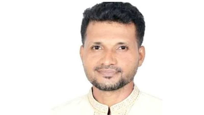 খুলনায় দুর্বৃত্তদের গুলিতে ছাত্রদল নেতা আহত খুলনায় দুর্বৃত্তদের গুলিতে ছাত্রদল নেতা আহত
