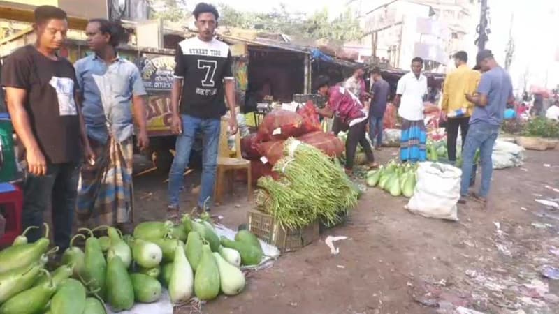 মৌলভীবাজারে বাড়ছে শীতকালীন সবজির সরবরাহ, পাইকারিতে দাম কমলেও স্বস্তি নেই খুচরায় মৌলভীবাজারে বাড়ছে শীতকালীন সবজির সরবরাহ, পাইকারিতে দাম কমলেও স্বস্তি নেই খুচরায়