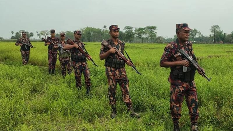 কুষ্টিয়া সীমান্তে বিএসএফের গুলিতে বাংলাদেশি কৃষক আহত, বিজিবির পাল্টা ফায়ার কুষ্টিয়া সীমান্তে বিএসএফের গুলিতে বাংলাদেশি কৃষক আহত, বিজিবির পাল্টা ফায়ার