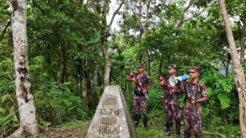 দুর্গম সীমান্তে পুশইনের চেষ্টায় বিএসএফ, সতর্ক বিজিবি দুর্গম সীমান্তে পুশইনের চেষ্টায় বিএসএফ, সতর্ক বিজিবি