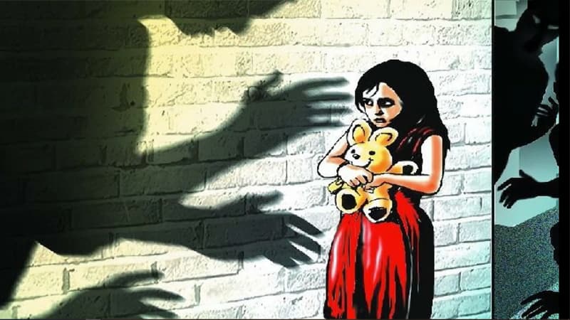 নারায়ণগঞ্জে চকলেটের প্রলোভনে পথশিশুকে ধর্ষণের অভিযোগ নারায়ণগঞ্জে চকলেটের প্রলোভনে পথশিশুকে ধর্ষণের অভিযোগ