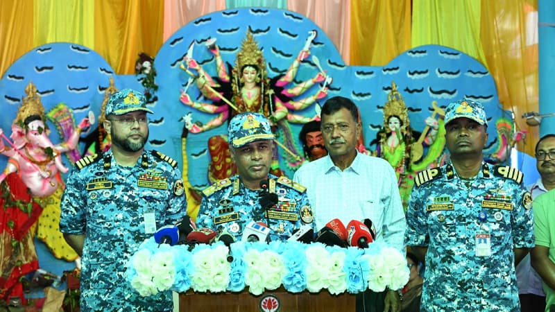 শারদীয় দুর্গোৎসব: উপকূলীয় ১৪৪ মণ্ডপে ৩৫০০ কোস্ট গার্ড নিয়োজিত শারদীয় দুর্গোৎসব: উপকূলীয় ১৪৪ মণ্ডপে ৩৫০০ কোস্ট গার্ড নিয়োজিত