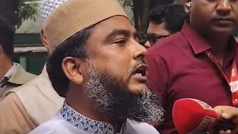 বিপুল ভোটে জয়ের ব্যাপারে আশাবাদী জামায়াত প্রার্থী দেলাওয়ার বিপুল ভোটে জয়ের ব্যাপারে আশাবাদী জামায়াত প্রার্থী দেলাওয়ার