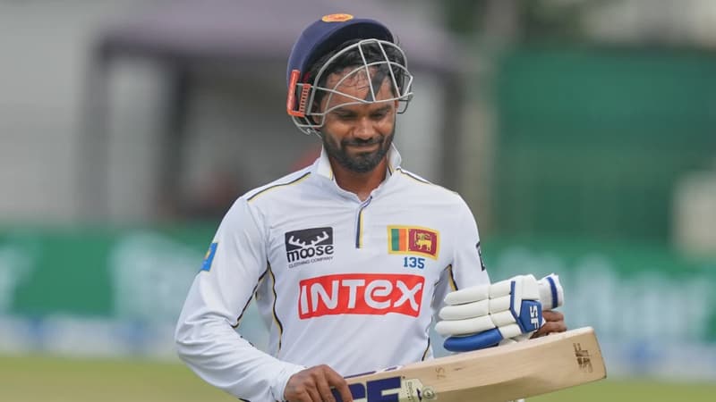 শ্রীলঙ্কার টেস্ট দলের অধিনায়কত্ব ছাড়লেন ধনঞ্জয়া শ্রীলঙ্কার টেস্ট দলের অধিনায়কত্ব ছাড়লেন ধনঞ্জয়া