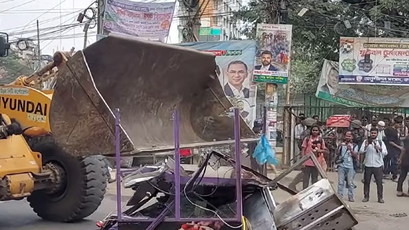 ফ্যাসিবাদী ও গুপ্তরা ছাড়া কেউ ফুটপাতে ব্যবসার পক্ষে নেই: ডিএনসিসি প্রশাসক ফ্যাসিবাদী ও গুপ্তরা ছাড়া কেউ ফুটপাতে ব্যবসার পক্ষে নেই: ডিএনসিসি প্রশাসক