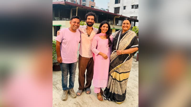 আসছে নতুন নাটক ‘হারানো ফাগুন’ আসছে নতুন নাটক ‘হারানো ফাগুন’
