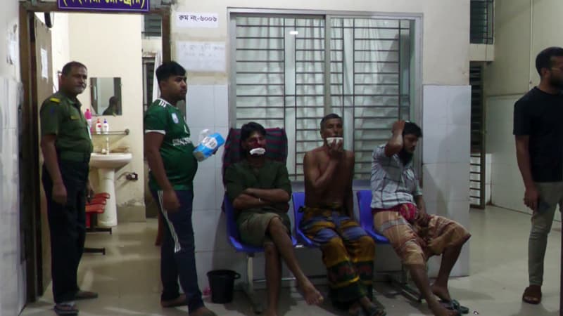 সারের ডিলার নিয়োগ নিয়ে সংবাদ সম্মেলন করায় হামলার অভিযোগ, আহত ৪ সারের ডিলার নিয়োগ নিয়ে সংবাদ সম্মেলন করায় হামলার অভিযোগ, আহত ৪