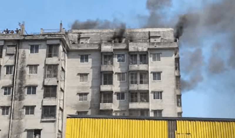 কেরানীগঞ্জে প্লাস্টিক কারখানায় আগুন কেরানীগঞ্জে প্লাস্টিক কারখানায় আগুন