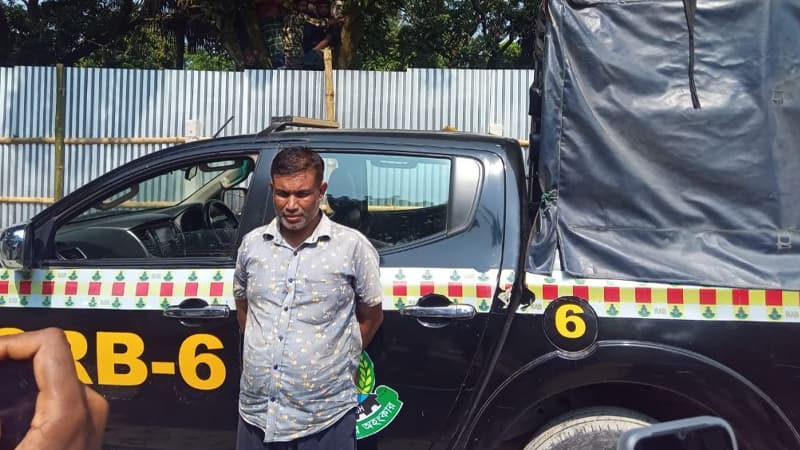গরুর নামে ঘোড়ার মাংস সরবরাহ করা হতো ঢাকা-খুলনায়, ব্যবসায়ীর কারাদণ্ড গরুর নামে ঘোড়ার মাংস সরবরাহ করা হতো ঢাকা-খুলনায়, ব্যবসায়ীর কারাদণ্ড