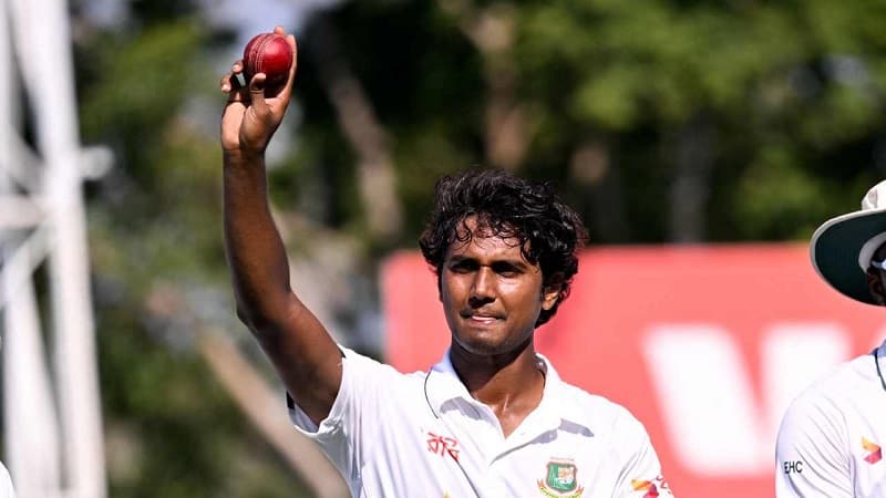 বাংলাদেশের প্রথম পেসার হিসেবে টেস্টে হাসানের হ্যাটট্রিক বাংলাদেশের প্রথম পেসার হিসেবে টেস্টে হাসানের হ্যাটট্রিক