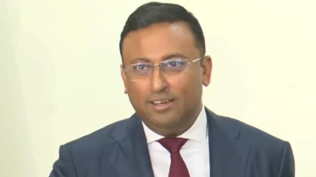 কমনওয়েলথ বৈঠকে ভারপ্রাপ্ত পররাষ্ট্রমন্ত্রী হুমায়ুন কবির কমনওয়েলথ বৈঠকে ভারপ্রাপ্ত পররাষ্ট্রমন্ত্রী হুমায়ুন কবির