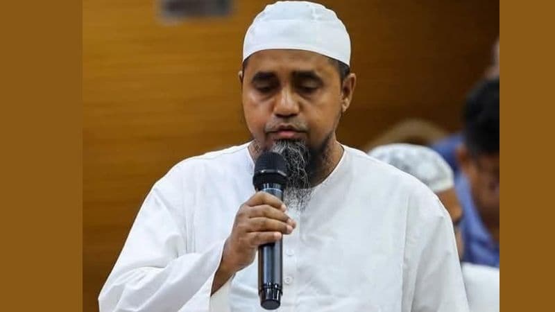 ছবিতে শর্তযুক্ত হেবা নিয়ে মুফতি আব্দুল মালেকের ফতোয়া সংক্রান্ত দৃশ্য