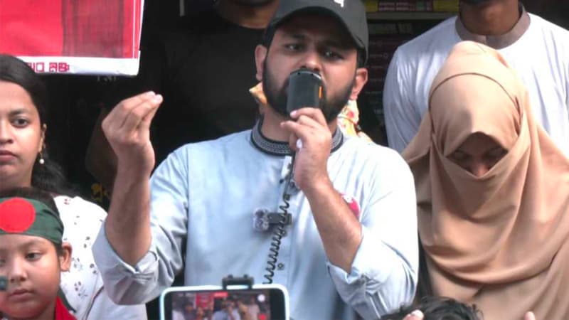 জুলাই সনদ দ্রুত বাস্তবায়নের দাবি ইনকিলাব মঞ্চের জুলাই সনদ দ্রুত বাস্তবায়নের দাবি ইনকিলাব মঞ্চের