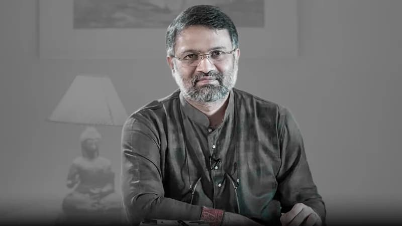 চিরনিদ্রায় শায়িত তৌফিক ইমরোজ খালিদী চিরনিদ্রায় শায়িত তৌফিক ইমরোজ খালিদী