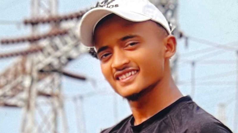 যাত্রাবাড়ীতে দুর্বৃত্তের গুলিতে কিশোর নিহত যাত্রাবাড়ীতে দুর্বৃত্তের গুলিতে কিশোর নিহত