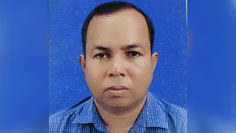 ভ্রাম্যমাণ আদালতে জরিমানার জেরে কৃষি কর্মকর্তাকে পেটালেন সার ব্যবসায়ী ভ্রাম্যমাণ আদালতে জরিমানার জেরে কৃষি কর্মকর্তাকে পেটালেন সার ব্যবসায়ী