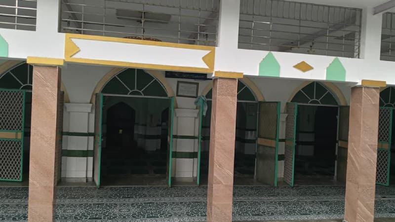মোদির বাসভবনের কাছে অবস্থিত ঐতিহ্যবাহী মসজিদে উচ্ছেদের নোটিশ! মোদির বাসভবনের কাছে অবস্থিত ঐতিহ্যবাহী মসজিদে উচ্ছেদের নোটিশ!