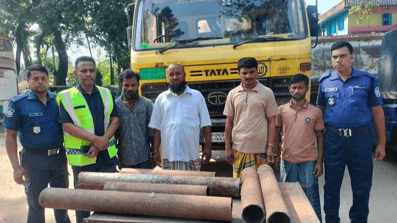 ময়মনসিংহে নির্মাণসামগ্রী লুটের ঘটনায় গ্রেফতার ৮, ট্রাক উদ্ধার ময়মনসিংহে নির্মাণসামগ্রী লুটের ঘটনায় গ্রেফতার ৮, ট্রাক উদ্ধার