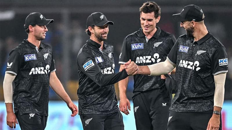 ভারত সিরিজের আগে চোটের হানায় বিপাকে নিউজিল্যান্ড ভারত সিরিজের আগে চোটের হানায় বিপাকে নিউজিল্যান্ড