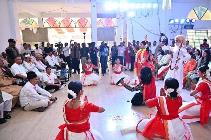 রংপুরের রাধা গোবিন্দ ধর্মসভা মন্দিরের পূজামণ্ডপ পরিদর্শন করলেন প্রধানমন্ত্রী রংপুরের রাধা গোবিন্দ ধর্মসভা মন্দিরের পূজামণ্ডপ পরিদর্শন করলেন প্রধানমন্ত্রী