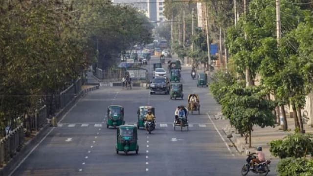 ঢাকার বাতাসে কমেছে দূষণের মাত্রা ঢাকার বাতাসে কমেছে দূষণের মাত্রা