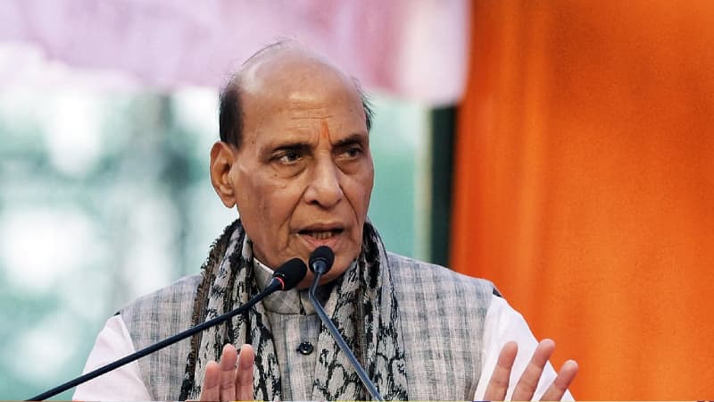 বিরোধীরা ‘বাংলাদেশের আদলে’ শাসনব্যবস্থা পরিবর্তনের চেষ্টা করছে: ভারতের প্রতিরক্ষামন্ত্রী বিরোধীরা ‘বাংলাদেশের আদলে’ শাসনব্যবস্থা পরিবর্তনের চেষ্টা করছে: ভারতের প্রতিরক্ষামন্ত্রী