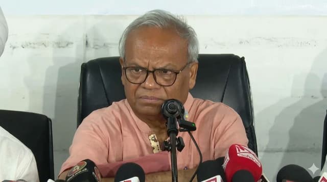 আওয়ামী লীগের সঙ্গে বিএনপির সংশ্লিষ্টতার কোনো প্রমাণ নেই: রিজভী আওয়ামী লীগের সঙ্গে বিএনপির সংশ্লিষ্টতার কোনো প্রমাণ নেই: রিজভী