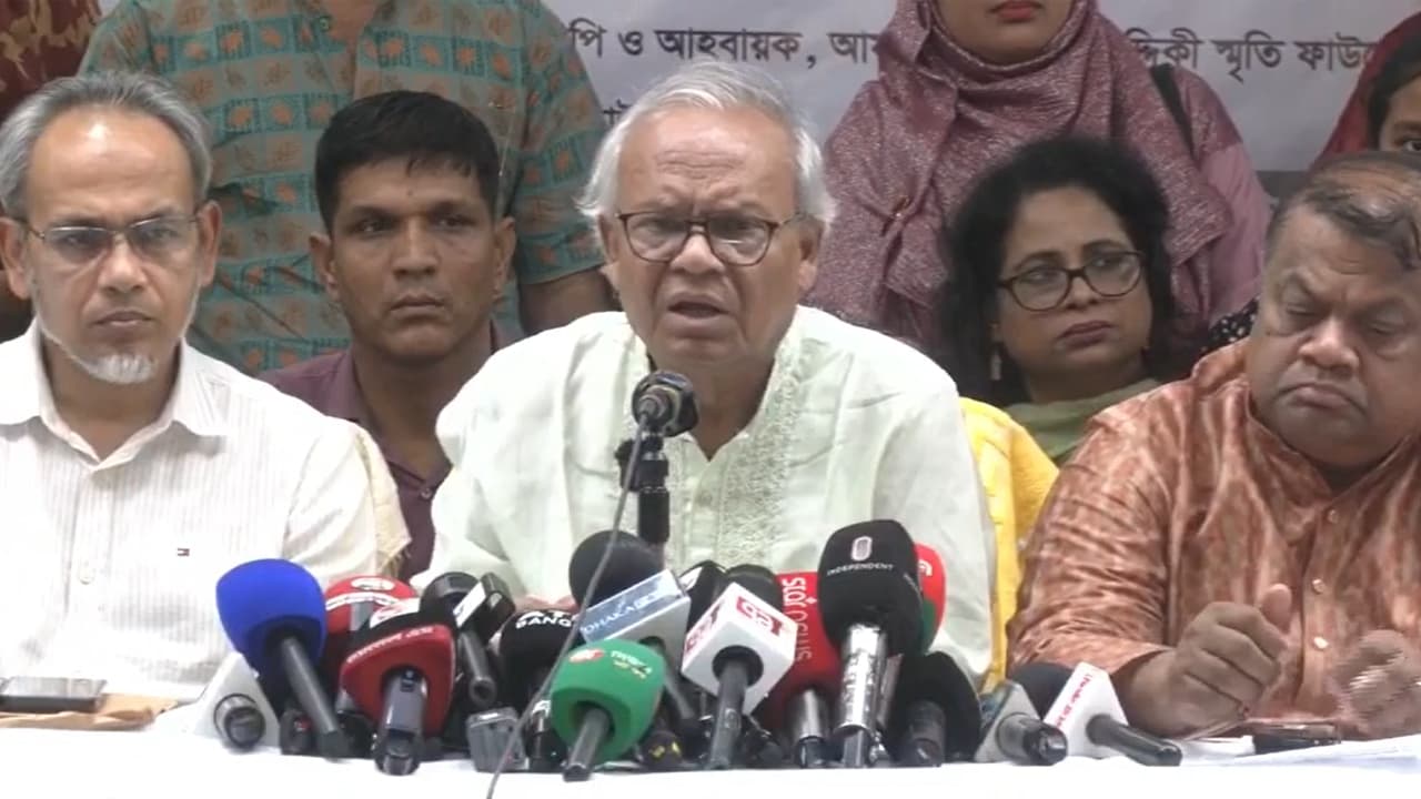 আওয়ামী লীগকে মাফ করতে চেয়েছিল জামায়াত, বিএনপি নয়: রিজভী আওয়ামী লীগকে মাফ করতে চেয়েছিল জামায়াত, বিএনপি নয়: রিজভী