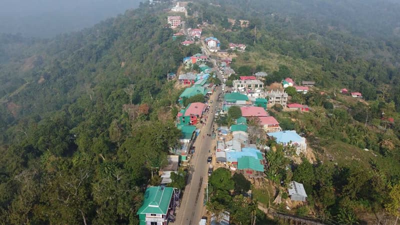 ফের সড়ক অবরোধের ডাক, পর্যটকদের সাজেক ছাড়ার অনুরোধ ফের সড়ক অবরোধের ডাক, পর্যটকদের সাজেক ছাড়ার অনুরোধ