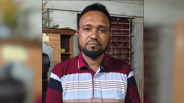 সুনামগঞ্জে মাদক নিয়ে সংবাদ করায় সাংবাদিককে কুপিয়ে জখম সুনামগঞ্জে মাদক নিয়ে সংবাদ করায় সাংবাদিককে কুপিয়ে জখম