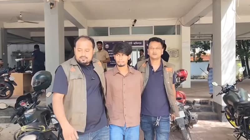 তাজমীন হত্যা: সাড়ে ৪ ঘণ্টা জিজ্ঞাসাবাদের পর রাজুকে পাঠানো হয় আদালতে তাজমীন হত্যা: সাড়ে ৪ ঘণ্টা জিজ্ঞাসাবাদের পর রাজুকে পাঠানো হয় আদালতে