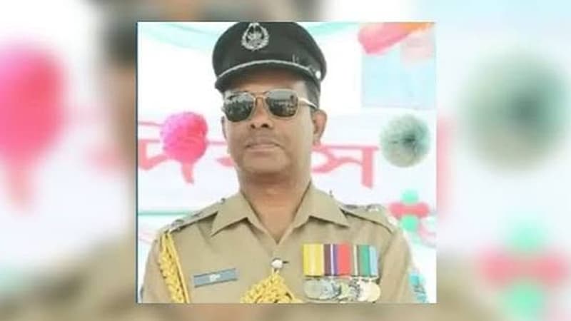 অতিরিক্ত ডিআইজি টুটুল বরখাস্ত অতিরিক্ত ডিআইজি টুটুল বরখাস্ত