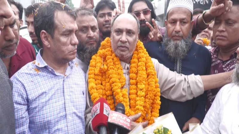 ২২ বছর পর কারামুক্ত শ্রমিক নেতা নুরুল আমিন ২২ বছর পর কারামুক্ত শ্রমিক নেতা নুরুল আমিন