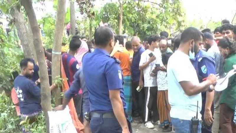 নারায়ণগঞ্জে পাওয়া গেল তরুণীর বস্তাবন্দি মরদেহ, জানা যায়নি পরিচয় নারায়ণগঞ্জে পাওয়া গেল তরুণীর বস্তাবন্দি মরদেহ, জানা যায়নি পরিচয়