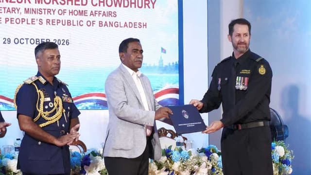 কোস্টগার্ডের উদ্যোগে প্রশিক্ষণে অংশ নিলেন ৭ দেশের ১২ জন কোস্টগার্ডের উদ্যোগে প্রশিক্ষণে অংশ নিলেন ৭ দেশের ১২ জন